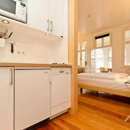 Astrid, T1 Koeln הרינגסדורף